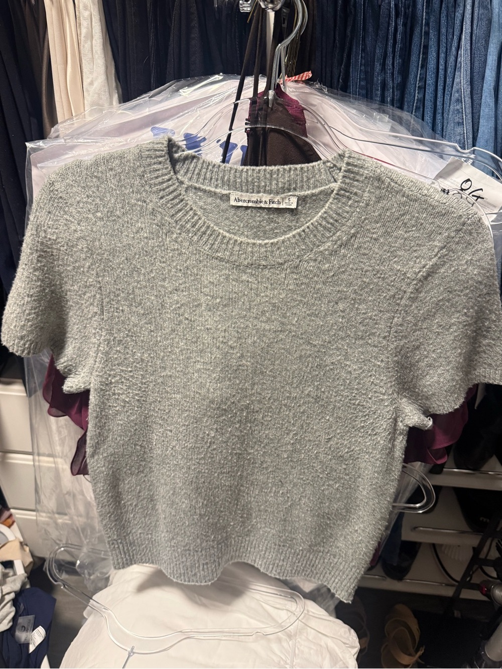 Abercrombie & Fitch Heather Gray Short Sleeve Knit Top